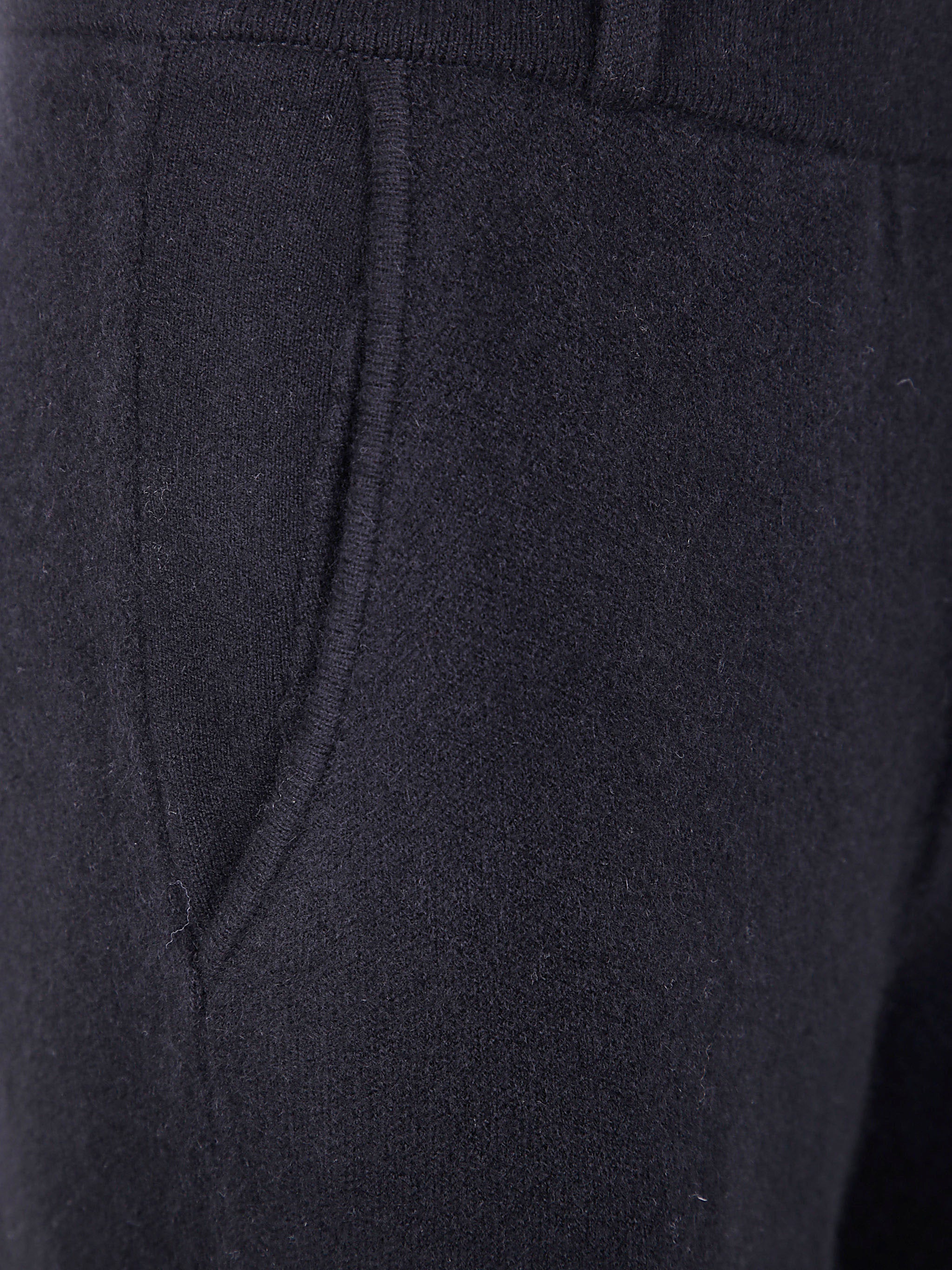 Guest In Residence Women Tailroed Cashmere Trouser