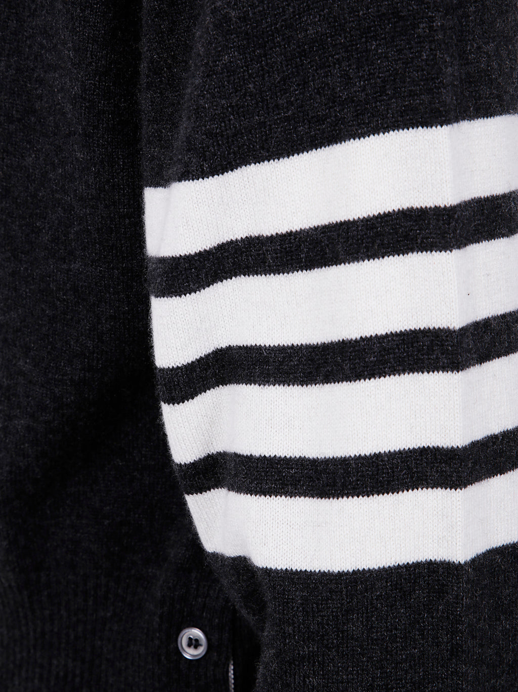 Thom Browne Men Classic Crewneck Short Pullover With White 4 Bar Stripe In Cashmere