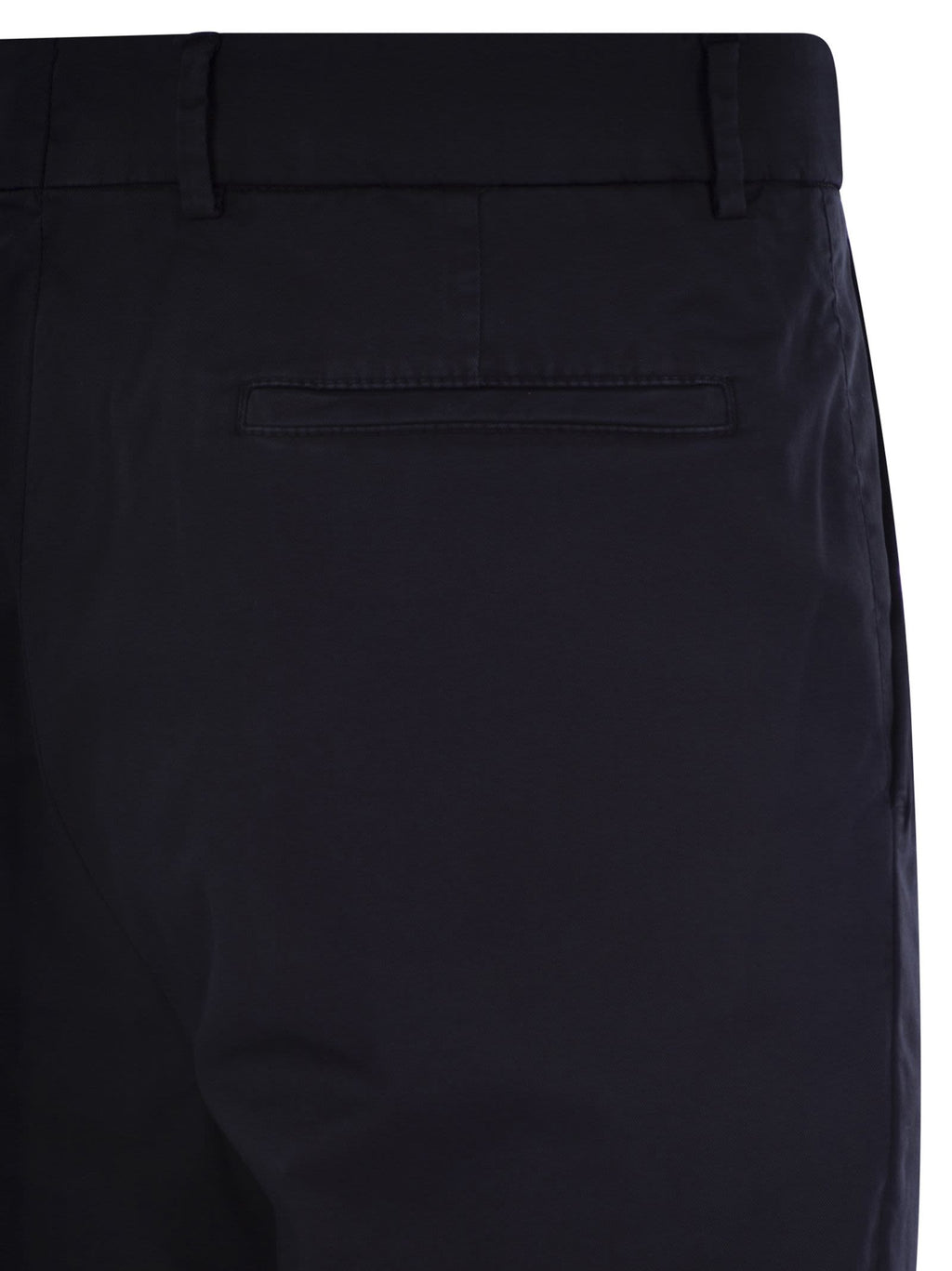 Brunello Cucinelli Men Garment-Dyed Leisure Fit Trousers In American Pima Comfort Cotton With Pleats