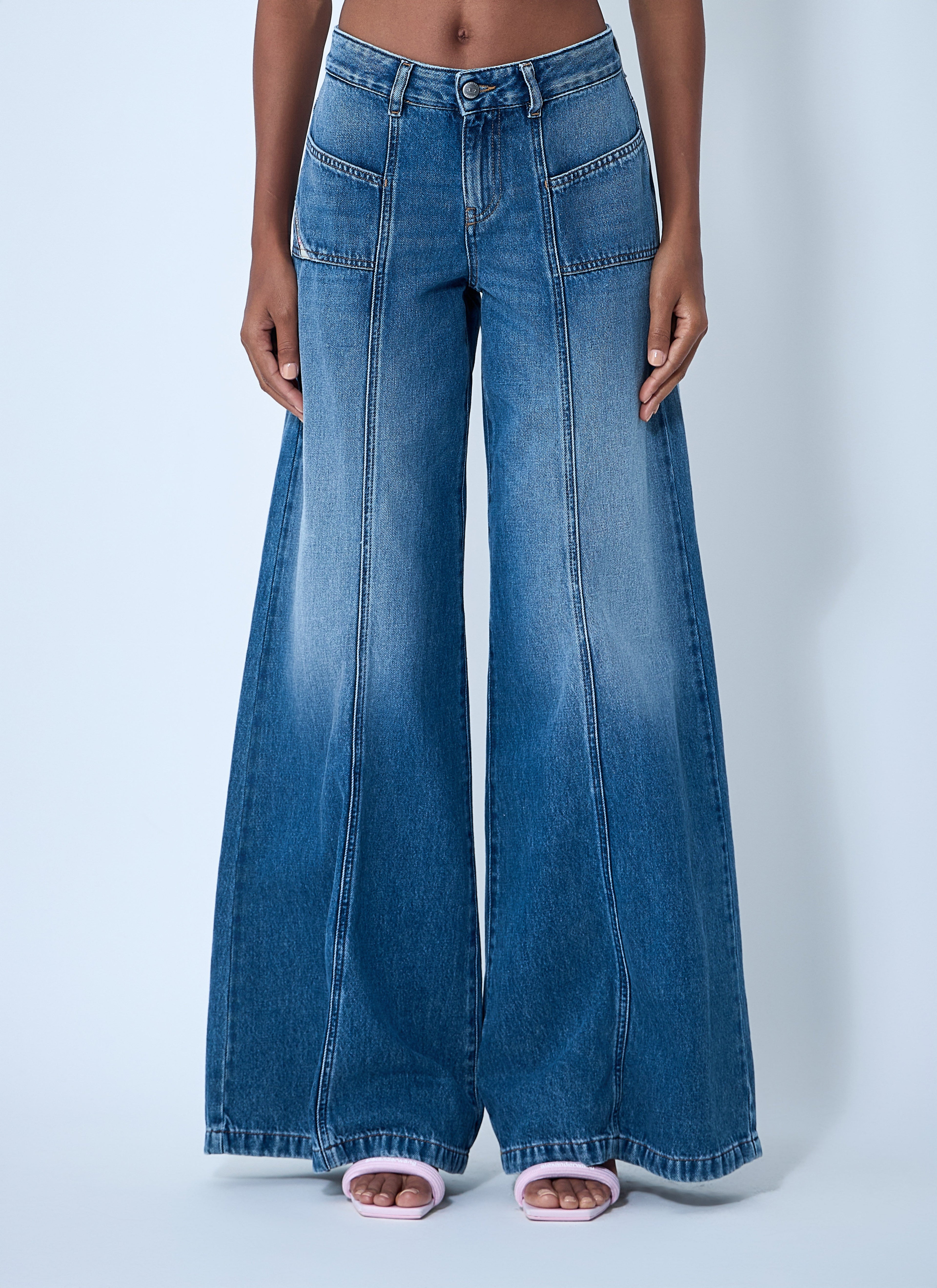 Diesel Women D-Akii Jeans
